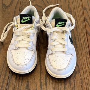 Nike dunks little kids 10.5 Kids Sneakers
